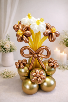 Blumenstrauß in Gold